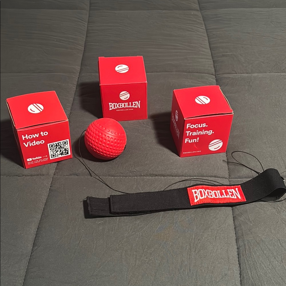 Boxbollen Red Training Ball with Headband - total of 3 new in box!